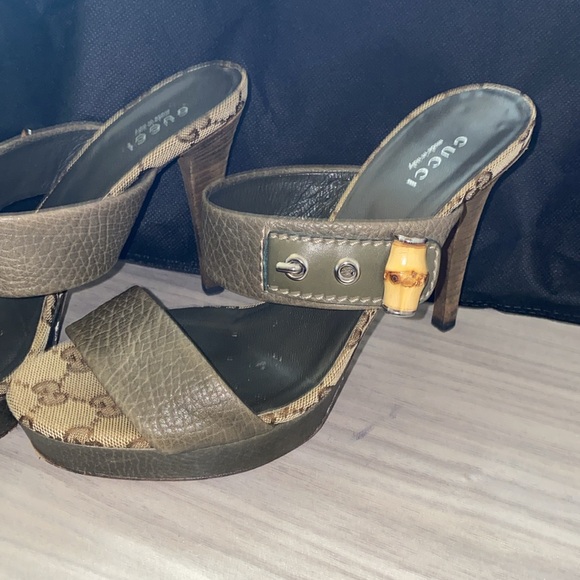 HOST PICK 🔥GUCCI AUTHENTIC THANOIE BAMBOO SANDALS / HEELS 37.5 - Picture 2 of 10